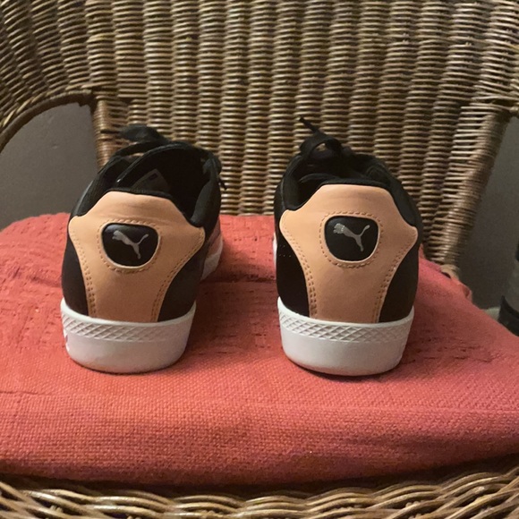 Puma Classics Black with Peach size 8 1/2 - Picture 5 of 10